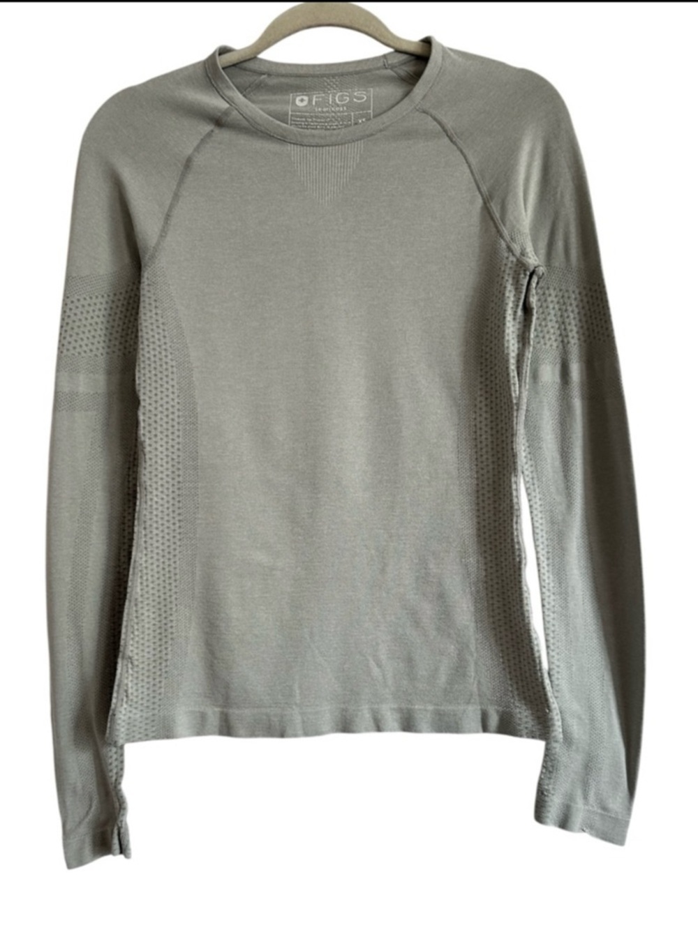 Figs Salta light Grey Silver Seamless Underscrub Size XS